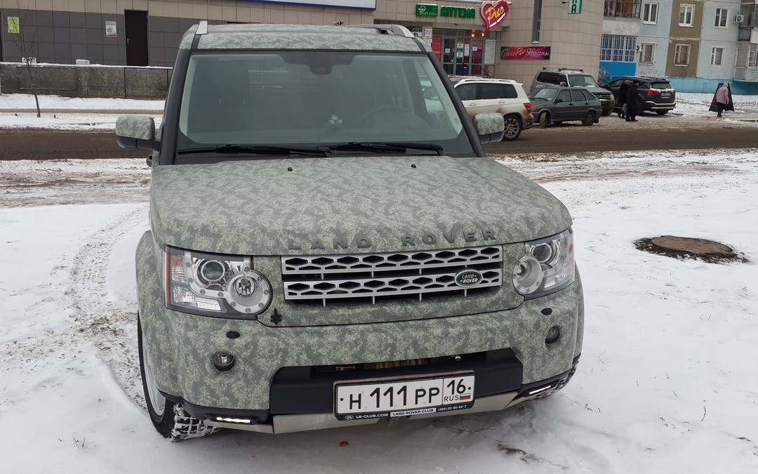 Land Rover Discovery 4 — оклейка автомобиля пленкой камуфляж — 04.12.2014
