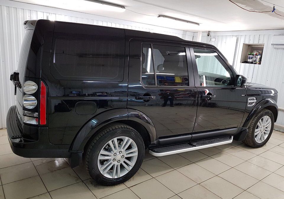 Полная глубокая восстановительная полировка автомобиля — Land Rover Discovery