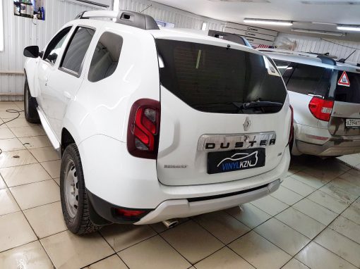 Тонировка пленкой Llumar 95% задних стекол авто — Renault Duster
