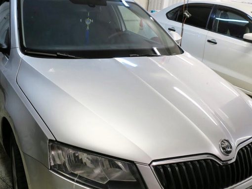 Тонировка лобового стекла атермальной пленкой Ultra Vision Mystique Light — Skoda Octavia