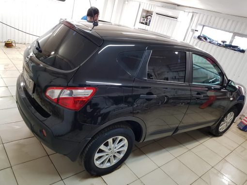 Тонировка пленкой Johnson Ceramics задней части Nissan Qashqai