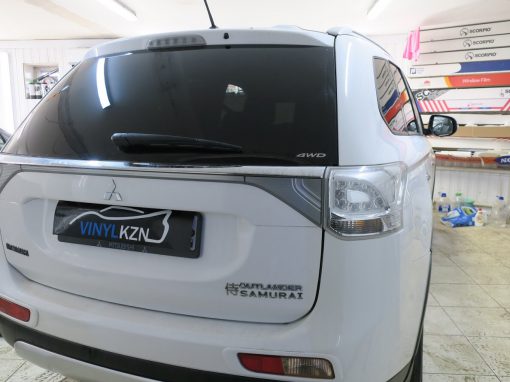 Тонировка пленкой Carbon 05 — Mitsubishi Outlander
