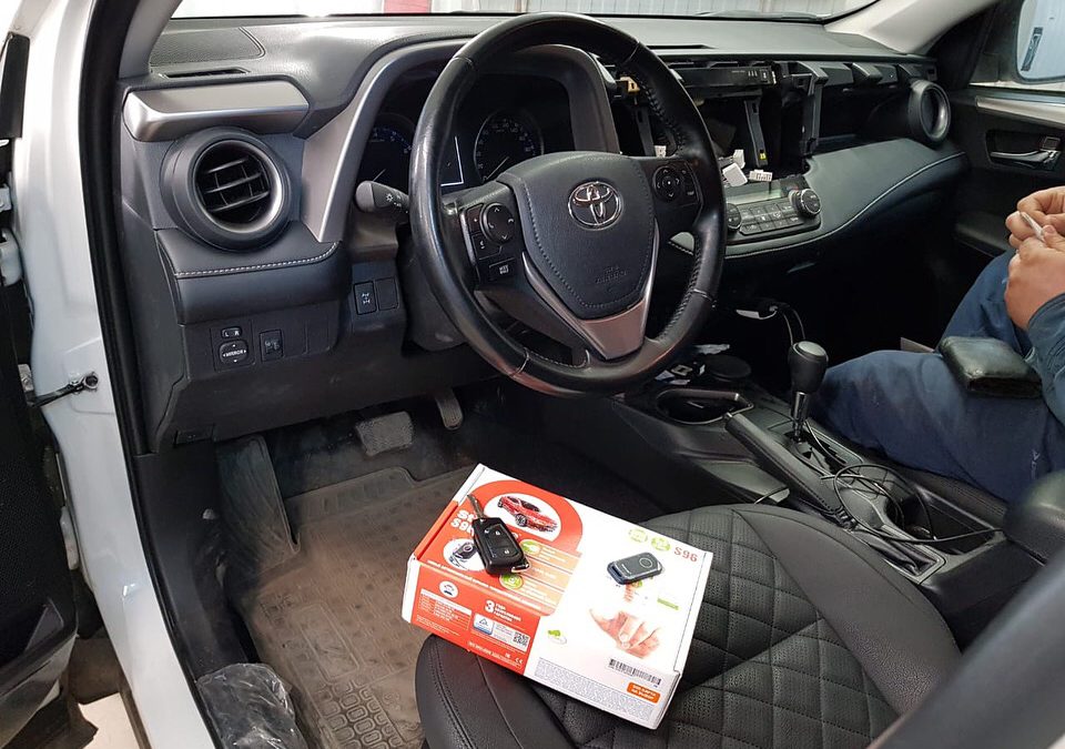 Сертифицированная установка сигнализации StarLine S96 — Toyota Rav4