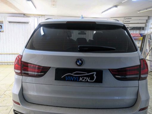 Тонировка пленкой Johnson 95% задней части BMW X5
