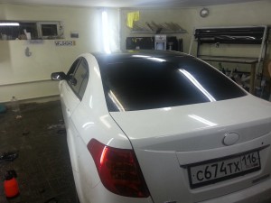 FAW Besturn B50 - тонировка задней полусферы, оклейка крыши черным глянцем - август 2013