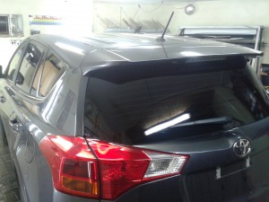 Toyota Rav 4 - тонировка задней полусферы - август 2013