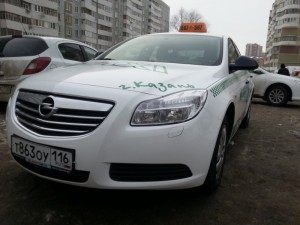 Оклейка автомобиля Opel Insignia белой глянцевой пленкой - 14.02.2014