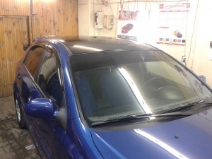 Chevrolet Lacetti - оклейка крыши черной глянцевой пленкой - 29.03.2014