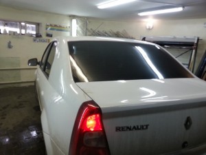 Renault Logan — тонировка автомобиля — 10.04.2014