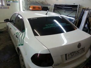 VW Polo -  тонировка стекол и задних фонарей - 27.03.2014