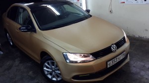 VW Jetta - оклейка автомобиля в золотой 3D карбон - 02.05.2014