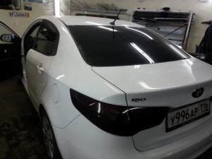 Kia Rio - тонировка стекол и фар цена от 1400р - 29.05.2014