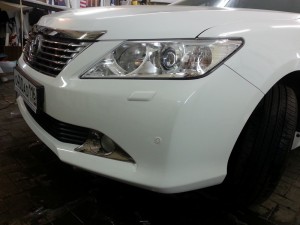 Toyota Camry - удаление поврежденной антигравийной пленки, нанесение новой - август 2014