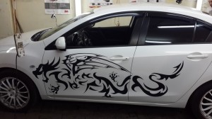Mazda 3 - нанесение винила на кузов автомобиля - август 2014