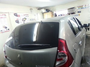 Renault Sandero - тонировка авто, стоимость работ 1600 рублей - 06.08.2014