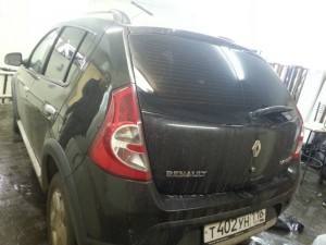 Renault Sandero -  тонировка авто, цена 1800 рублей - октябрь 2014