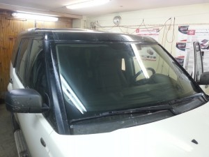 Land Rover Discovery 4 - тонировка лобового стекла 30% - 28.10.2014