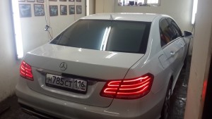 Mercedes-Benz E-class Е200 - тонировка атермальной пленкой Mystique Light,  бронирование капота - ап...