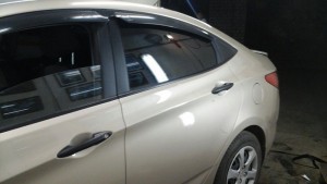 Hyundai Solaris - тонировка стекол авто, цена 1800 руб.