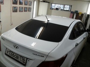 Hyundai Solaris - тонировка стекол, цена 1800 руб.