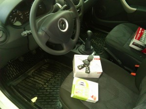 Renault Logan - установка сигнализации, магнитолы, колонок, маяка и тонировка