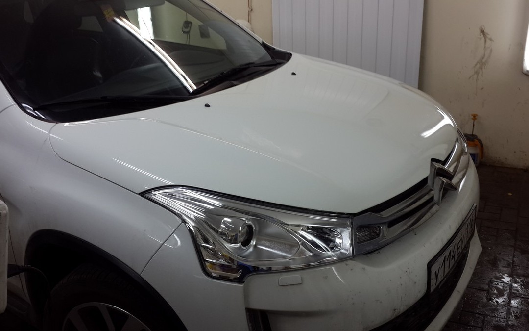 Citroen C4 Aircross — бронирование антигравийной полиуретановой пленкой капота