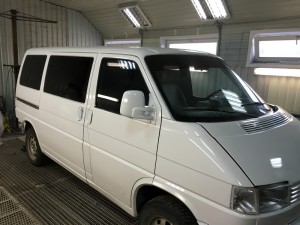 Volkswagen Multivan - Тонировка задней части авто 95%, на передние стекла нанесена атермальная пленк...
