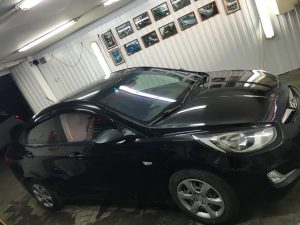 Тонировка лобого и боковых атермальной пленкой Mystique Light 93% светопропускания - Hyundai Solaris