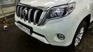 Бронирование антигравийной пленкой бампера - Toyota Prado