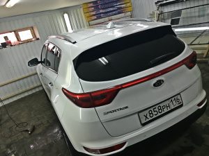 Тонировка задней части авто пленкой Carbon - KIA Sportage 2016
