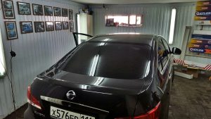 Тонировка задней части Авто пленкой Armolan Onyx 05% - Nissan Almera