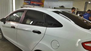 Тонировка задней части Авто пленкой HP Ceramic 05% - Ford Fiesta