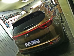 Тонировка задней части авто пленкой Armolan Onyx 05%,  бронирование фар, под ручками - Kia Sportage