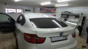 Тонировка задней части авто пленкой Llumar ATR 05% - BMW X6