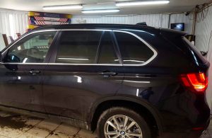 Тонировка задней части кузова авто пленкой Lumar ATR 05%, передних боковых 70% - BMW X5