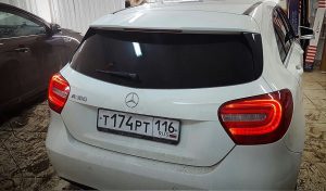 Тонировка задней части авто пленкой Armolan Onyx Mercedes Benz A-180