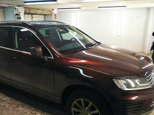 Тонировка обового и передних стекол атермальной пленкой 3M Crystalline 90 - VW Touareg