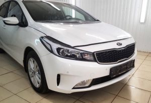 Комплексное бронирование антигравийной пленкой кузова автомобиля Kia Cerato