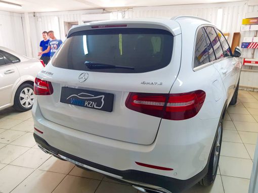 Тонирование пленкой премиум класса LLumar с затемнение в 95% — Mercedes GLC
