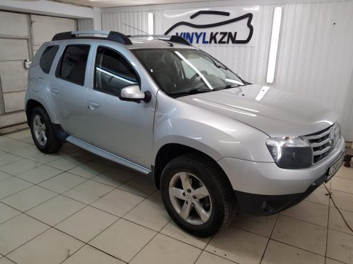 Тонирование пленкой с затемнением 95% Carbon — Renault Duster