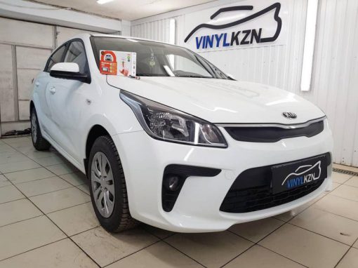 Установлена сигнализация Starline A93 на новый Kia Rio, затонирована задняя часть пленкой 85% затемнения