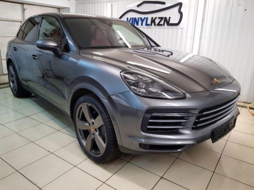 Тонировка задней части авто пленкой Jonson и оклейка хромированных элементов — Porsche Cayenne