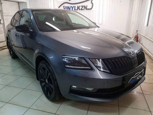 SKODA OCTAVIA — обработка кузова керамикой и бронирование пленкой, установка перевертышей