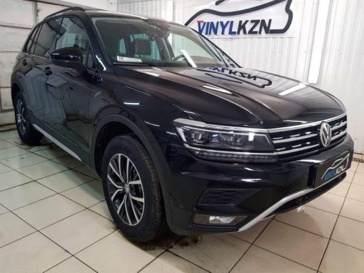 Бронирование пленкой Llumar PPF Gloss кузова автомобиля Volkswagen Tiguan