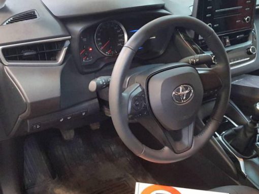 Toyota Corolla — установили охранный комплекс Starline A93 с сохранением заводской гарантии