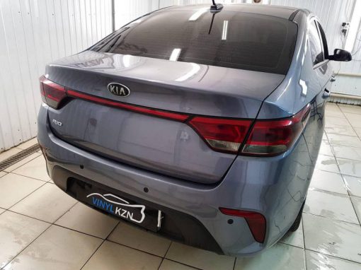 Забронировали передние фары, тонировка задних фонарей — Kia Rio