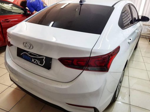 Hyundai Solaris — установка автосигнализации StarLine A93 и камеры заднего вида, бронирование кузова, атермальная тонировка