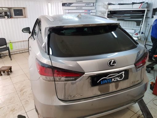 Lexus RX — установили омыватель камеры заднего вида, тонировка задней части пленкой Llumar ATR