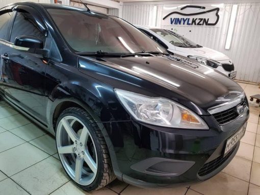 Ford Focus — тонировка лобового стекла атермальной пленкой ULTRAVISION Mystic Light 7%