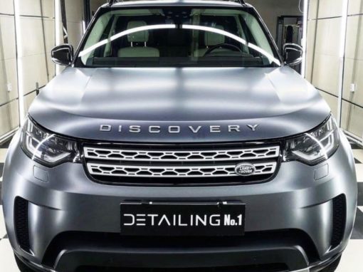 Range Rover Discovery 5 — оклеили весь кузов в серый сатин, химчистка салона, восстановление окраса сиденья, полировка